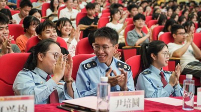 【光明日报】广西崇左市江州区：首届大学生税收辩论赛精彩上演